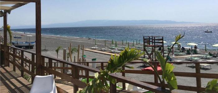 Appartamento Gambero Beach Santa Teresa Di Riva Eksteriør billede