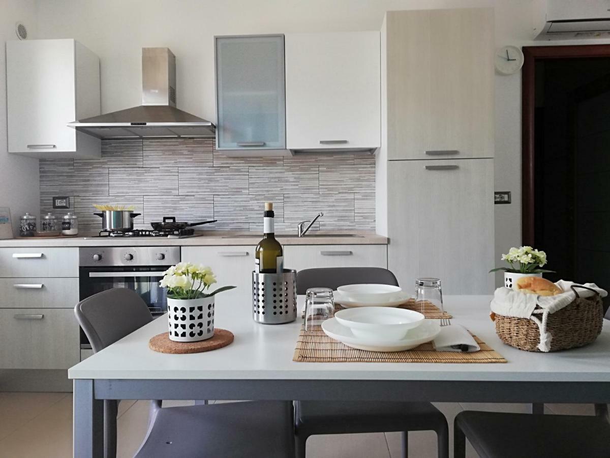 Appartamento Gambero Beach Santa Teresa Di Riva Eksteriør billede
